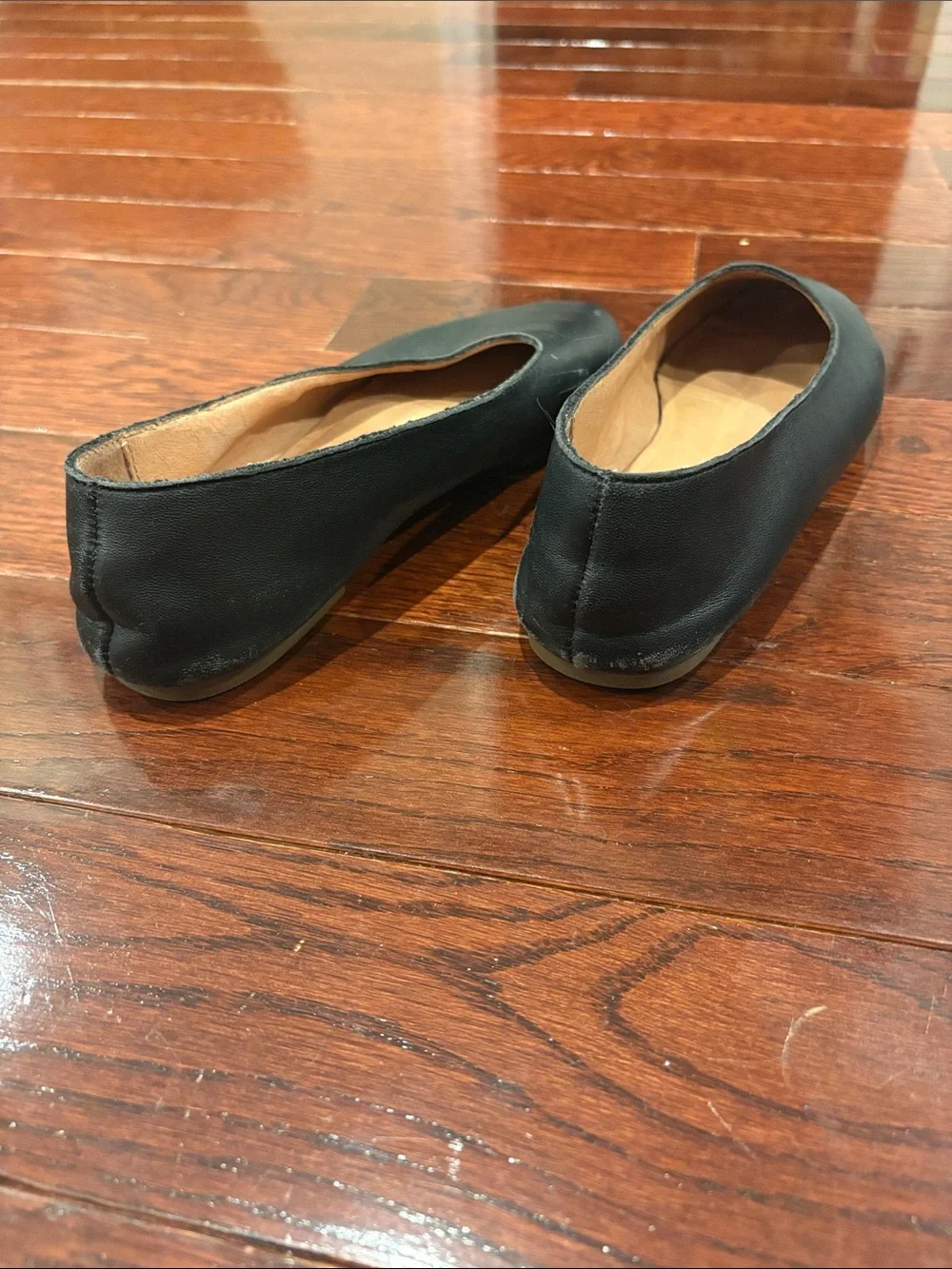 Classic Black Leather Women's Ballet Flats